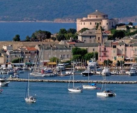 Appartement Plein Centre Saint Florent Face Au Port Dış mekan fotoğraf
